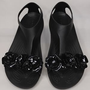 Women's Size 7 CROCS Serena Embellished Black Sandals Flowers T-Strap Slingback